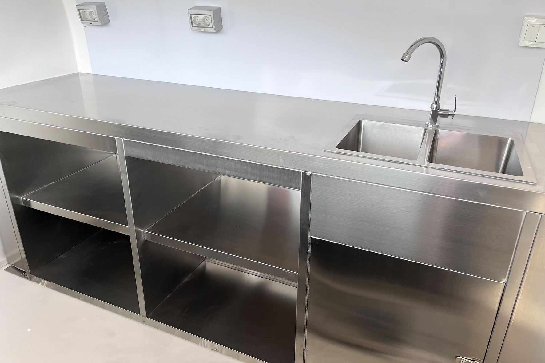 TPV Foodtrailer Gebremst 1350kg – Bild 2