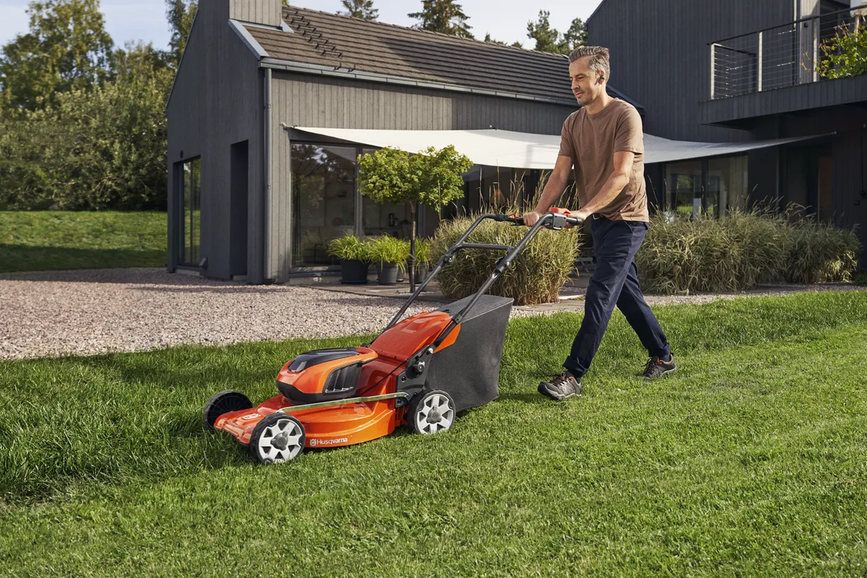 HUSQVARNA LC 142iS ohne Akku und Ladegerät-Neu – Bild 2