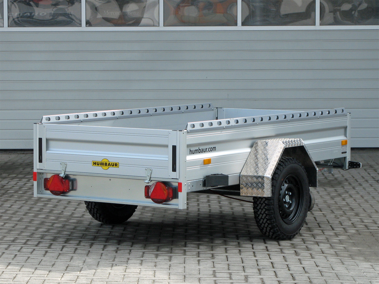 Humbaur HA132513 KV Offroad Offroad-Bereifung – Reling – Bild 2