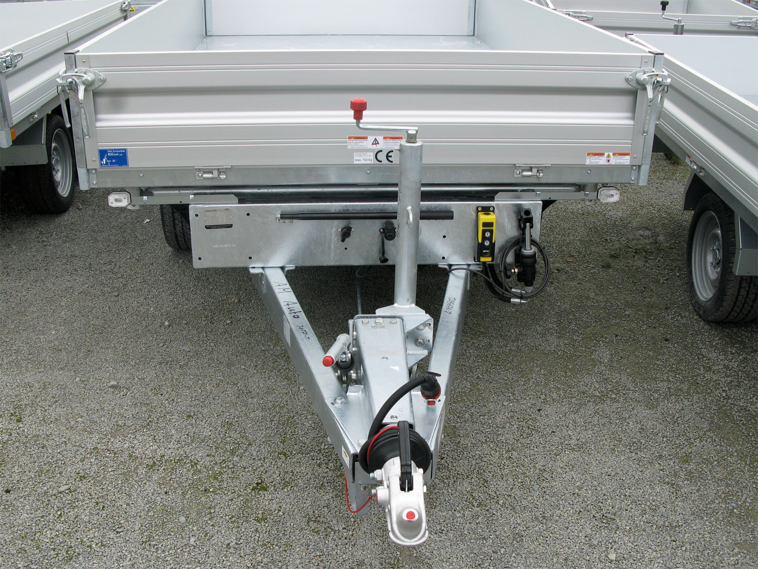 Humbaur HTK 3000.37 ALU E-Pumpe – Bild 4