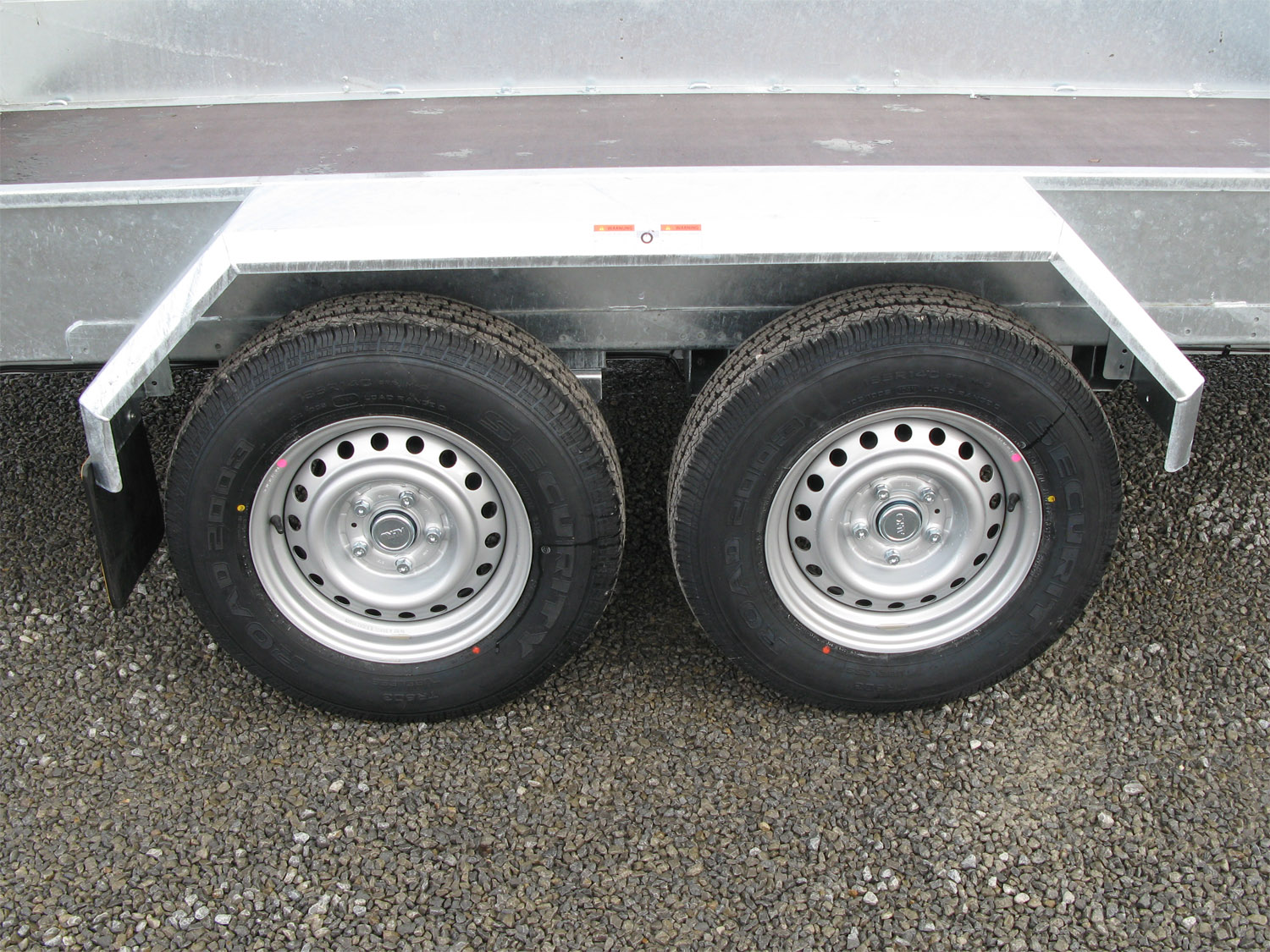 Humbaur HS303016 – 12 Zurringe, Stahlrampen stehend – Bild 3