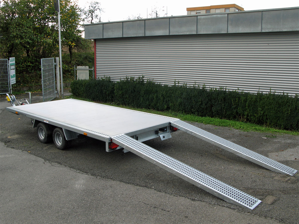 Humbaur Universal 3500 Hochplane ALU BW Auffahrbohlen Aluboden – Bild 4